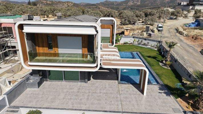 New Villas with Large Gardens and Private Pools in Kuşadası Aydın