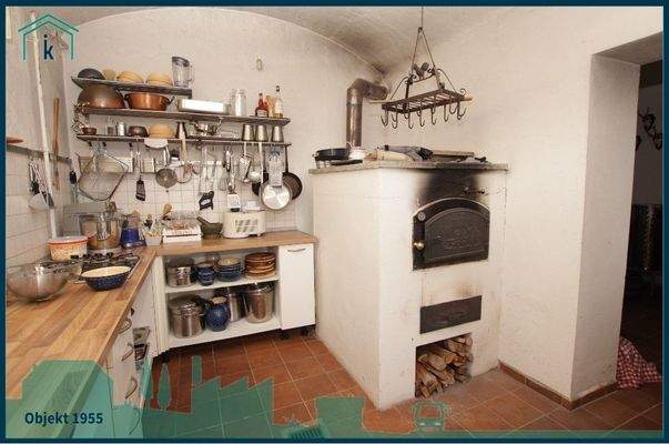 1955 Außenküche mit Holzbackofen.jpg