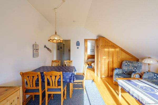 Wohn- und Essbereich, Zugang zum Schlafzimmer