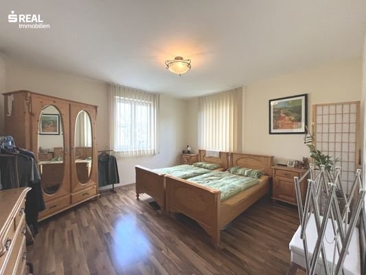 Schlafzimmer EG