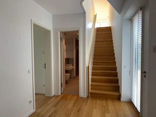 Zugang zum Obergeschoss