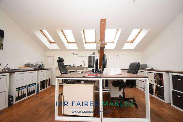 Büro Dachgeschoss