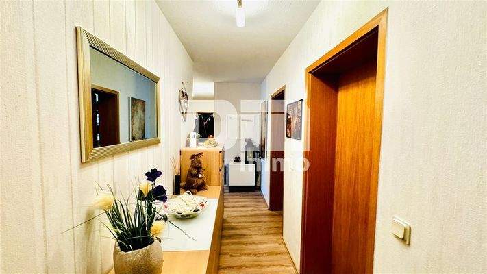 WE1 - Souterrain Flur / Diele