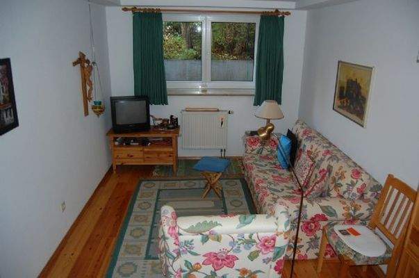 Wohnz. oder Schlafzimmer Nr. 1 - Bild 1