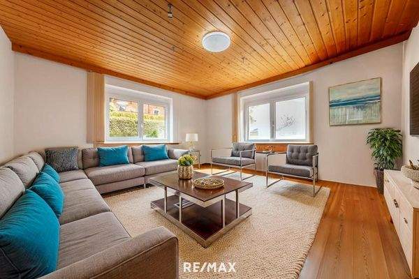 Virtuelles Staging Variante Wohnraum