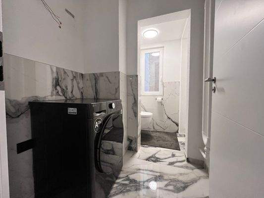 Waschmaschine - Gäste-WC