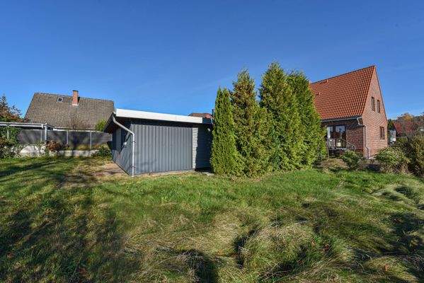 weitläufiges Grundstück 