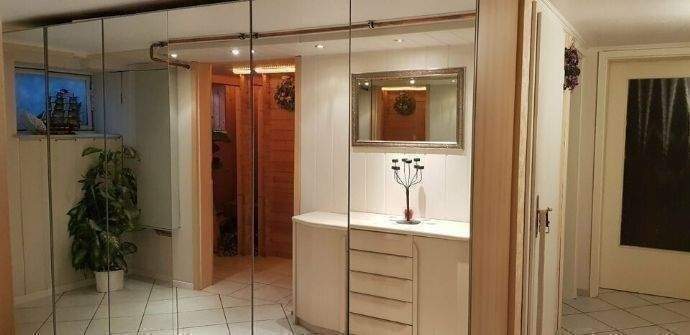 Blick auf en Saunabereich im Keller