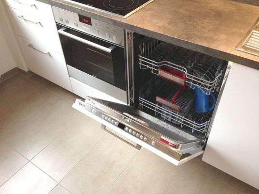 Backofen und Geschirrspüler