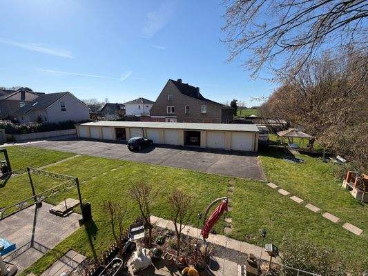 Ausblick vom Balkon.JPG