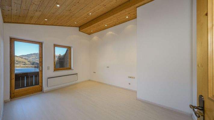 KITZIMMO-Dachgeschosswohnung in sonniger Ruhelage - Immobilien Jochberg.