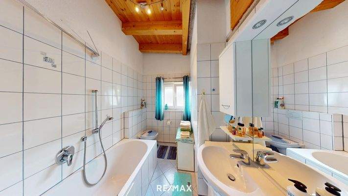 Landeck - Wohnung Top 3 Badezimmer