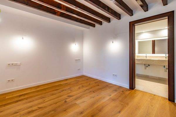 Hauptschlafzimmer mit eigenem Bad en Suite