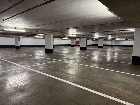 Tiefgaragenstellplätze
