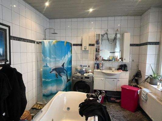 Badezimmer EG