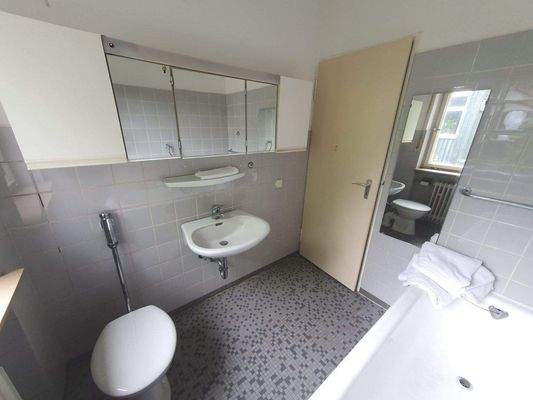 Badezimmer OG.jpg