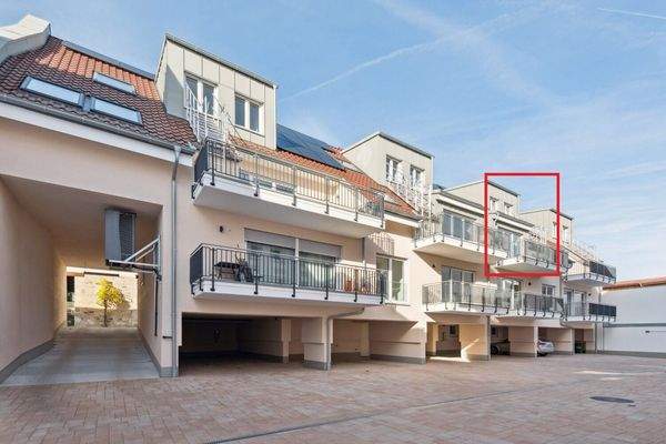 Hinteransicht und Lage der Wohnung