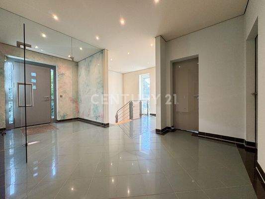 Eingangsbereich mit Windfang