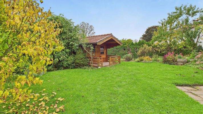 CAM04732G0-PR0035-STILL027