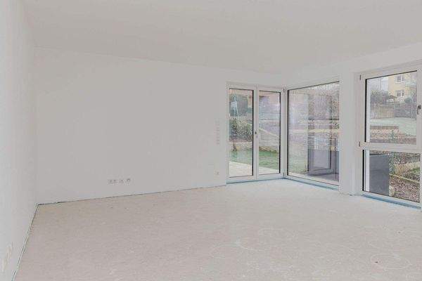 Wohnen und Ausgang Terrasse