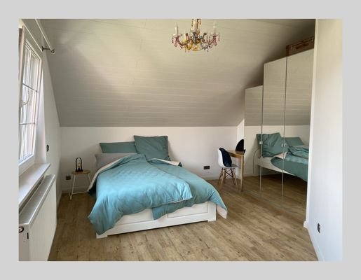 Schlafzimmer OG