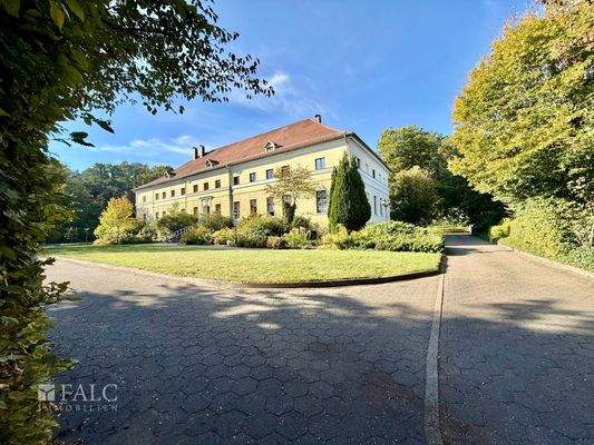 Blick von der Auffahrt