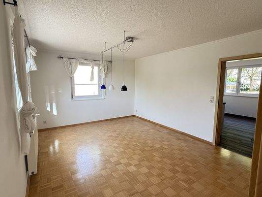 Esszimmer neben der Küche