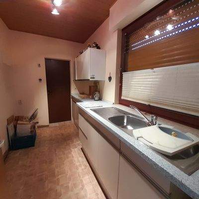 HWR mit Küchenzeile