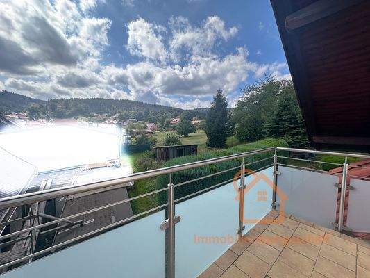 Südbalkon mit Aussicht