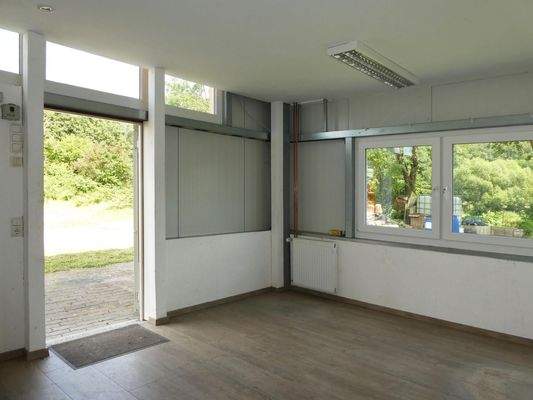 Büro mit Außenzugang