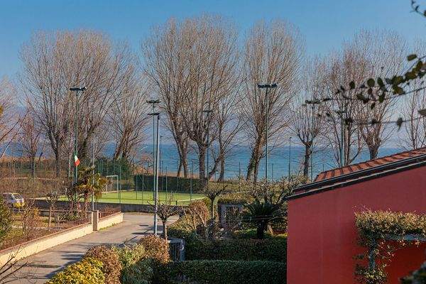 Terrasse mit Seeblick