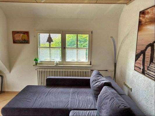 Dachgeschoss Zimmer mit Zugang zur Dachterrasse