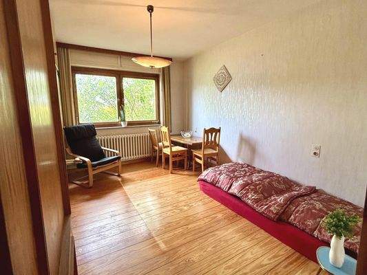 Rechte DHH - EG - Gästezimmer/ Büro