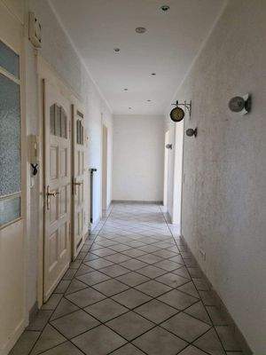 Diele Sicht vom Eingang.jpg