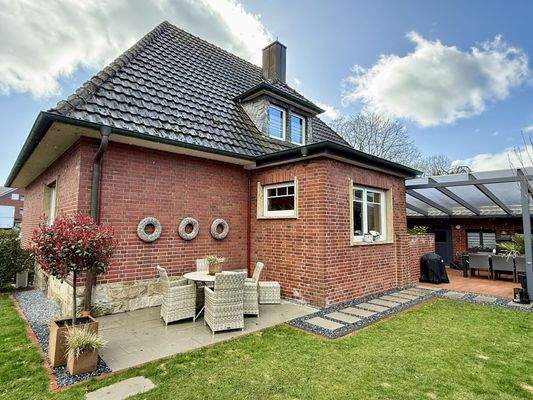 Hausansicht / Garten