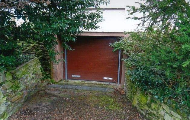 Zufahrt zur Garage