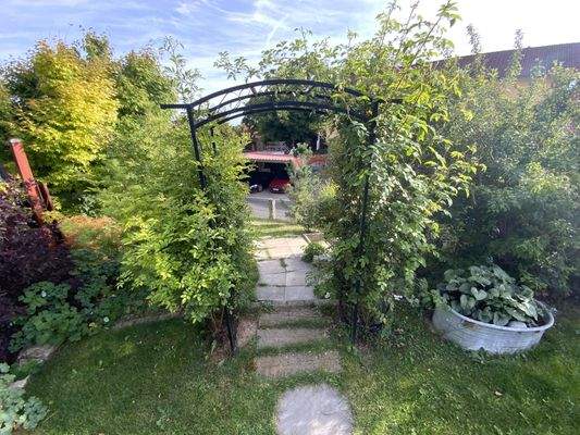 Zugang Garten/ Carport