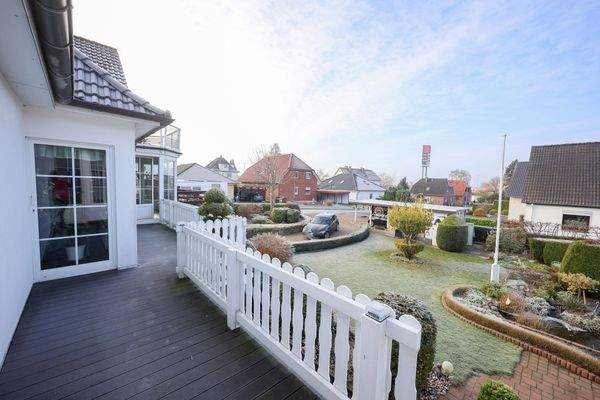 f4118183-f957-45e6-ad9a-0135a573b893