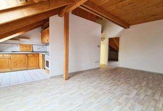 Wohnzimmer und Küche