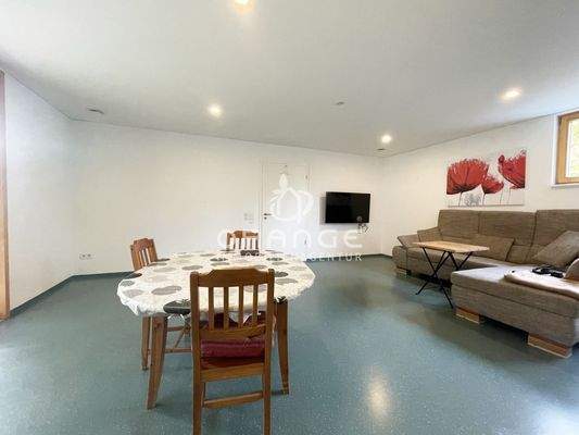 Der großzügige, helle Wohn-und Eßbereich...