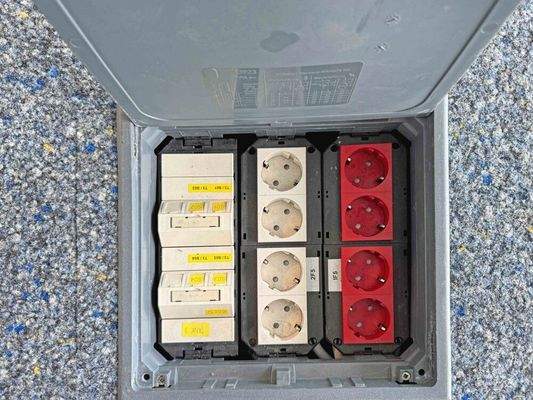 G008-2025_Hochstatt_6-Anschlüsse_Boden