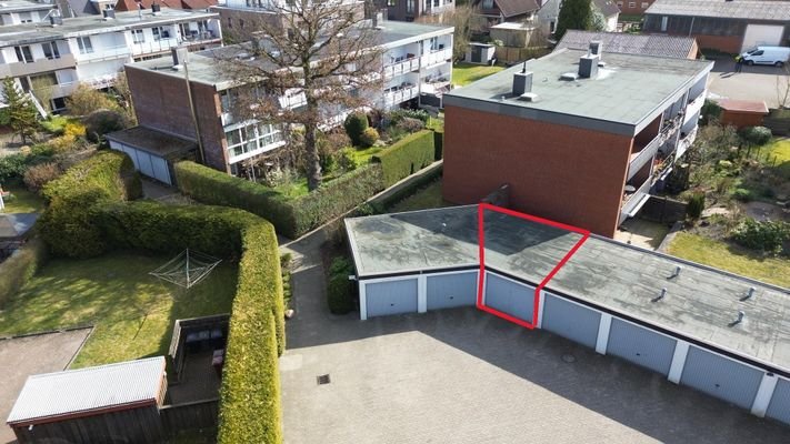Zuwegung & Garage mit Markierung