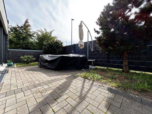 Geschützte Terrasse – Sonne genießen, einfach mal durchatmen