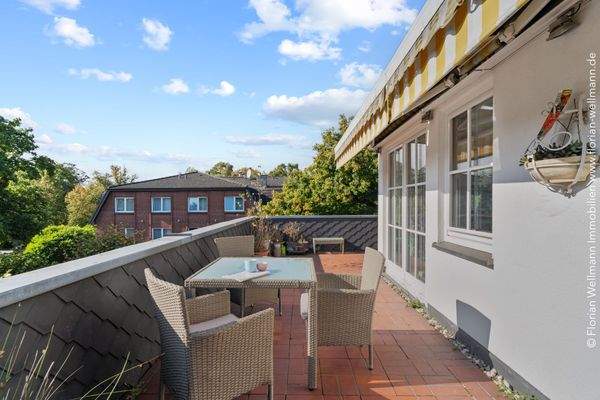 Dreiseiten-Dachterrasse