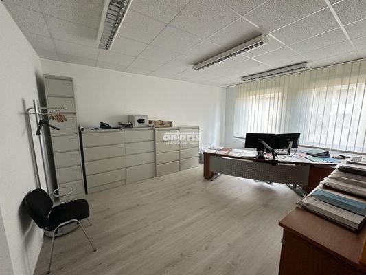 Büro 1