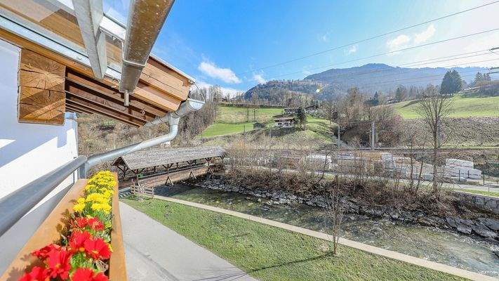 KITZIMMO-exklusive Dachgeschosswohnung kaufen - Immobilien Kitzbühel.