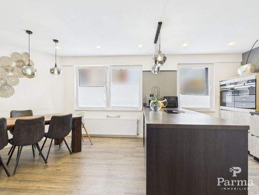 Küche- und Essbereich