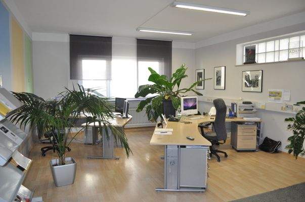 Büro 1
