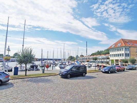 Blick auf den Yachthafen