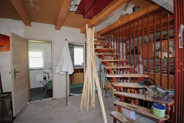 Wohnraum / Küche / Bad